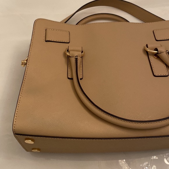 NWOT Michael Kors med Hamilton satchel. - Picture 11 of 13